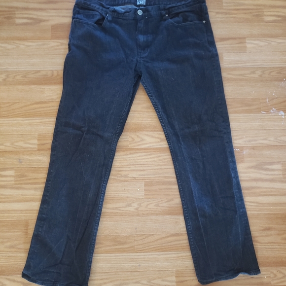 Men's Jean's - Picture 2 of 12